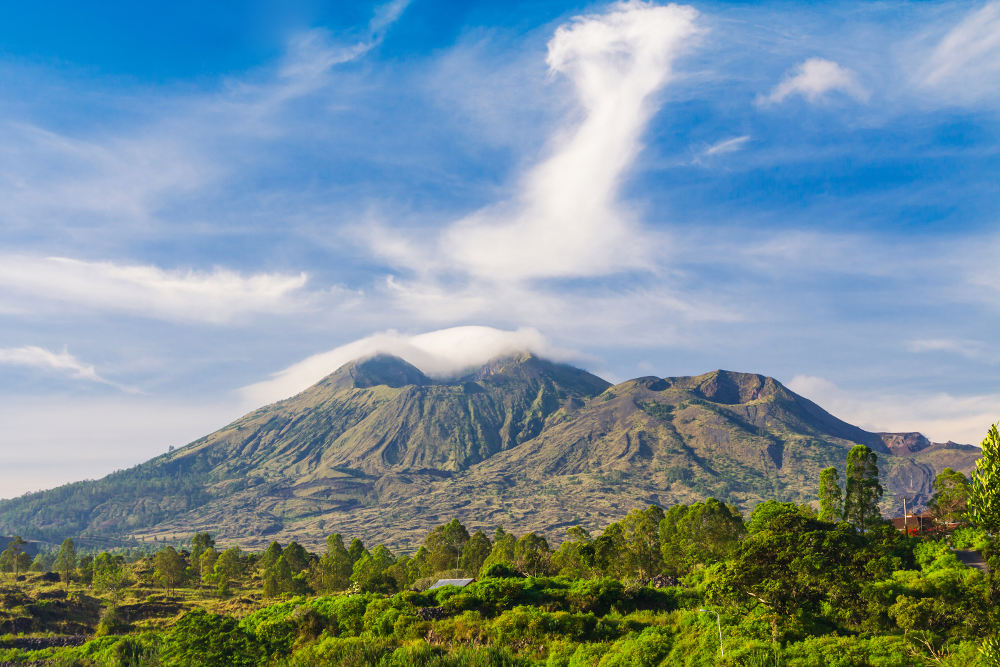 Gunung Batur van een afstandje