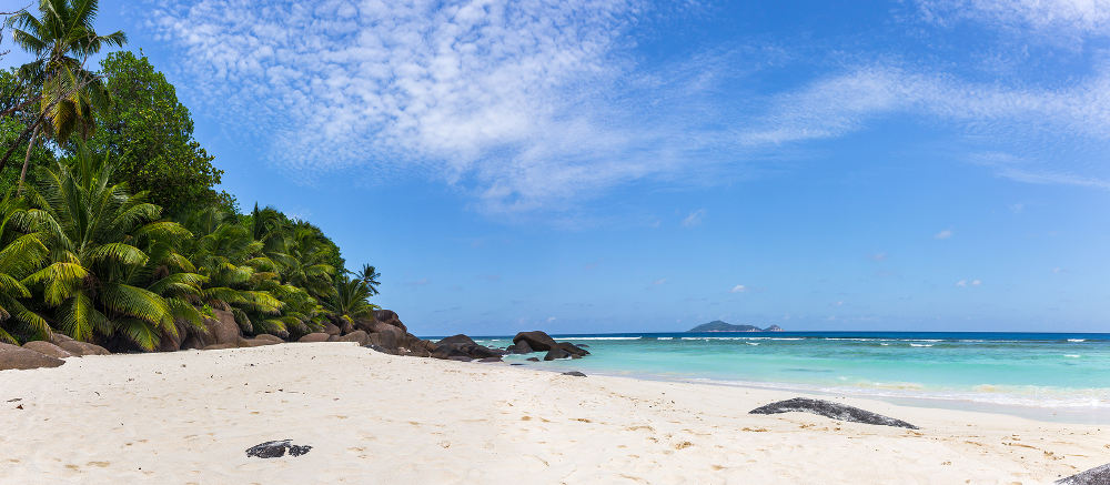 Als je op zoek bent naar een tropisch paradijs waar je écht kunt genieten van de rust, ben je hier aan het juiste adres. Silhouette Island is een van de mooiste eilanden van de Seychellen. Alle eilanden lijken rechtstreeks uit een droom te komen. Het bergachtige Silhouette Island is een waar paradijs en wij geven je alle tips.